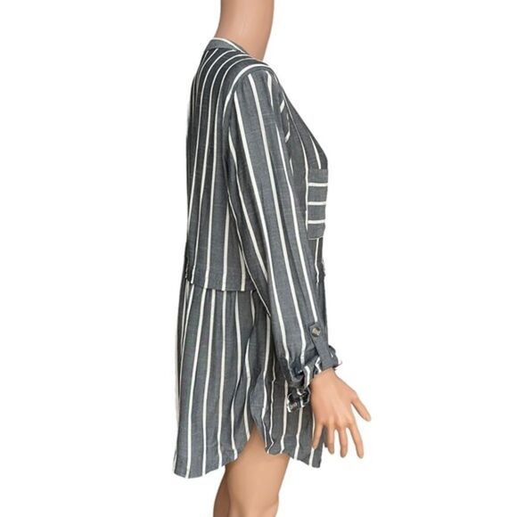 John Mark Stripe Button Front Peplum Banded Collar 3/4 Roll-Tab Sleeve Tunic M. - Picture 3 of 8